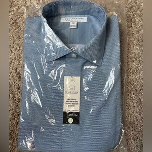 Micheal Strahan. Collection Classic Fit. 4-Way Stretch Size 16 1/2- 32/33 Blue